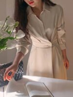 ⁦فستان نسائي أنيق بياقة منقلبة⁩ - الصورة ⁦7⁩