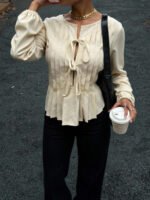 ⁦بلوزة نسائية بياقة مستديرة مع ربطة أمامية⁩ - الصورة ⁦6⁩