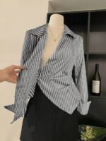 ⁦بلوزة نسائية مخططة بأكمام طويلة⁩ - الصورة ⁦16⁩