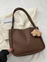 ⁦حقيبة يد نسائية بسعة كبيرة⁩ - الصورة ⁦3⁩