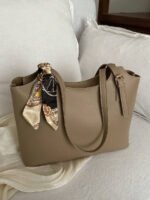 ⁦حقيبة كتف نسائية بربطة ستان⁩ - الصورة ⁦2⁩