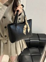 ⁦حقيبة كتف نسائية بربطة ستان⁩ - الصورة ⁦12⁩