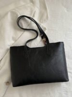 ⁦حقيبة كتف نسائية بربطة ستان⁩ - الصورة ⁦16⁩