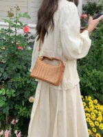 ⁦حقيبة قش صغيرة بحمالة علوية⁩ - الصورة ⁦12⁩