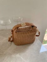 ⁦حقيبة قش صغيرة بحمالة علوية⁩ - الصورة ⁦16⁩