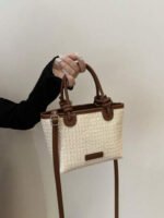 حقيبة قش أنيقة