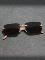 ⁦نظارة رجالية مستطيلة خشبية كلاسيكية⁩ - الصورة ⁦8⁩