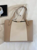 ⁦حقيبة كتف مريحة بتصميم عصري ذات سعة كبيرة⁩ - الصورة ⁦3⁩