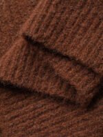 ⁦كنزة صوفية بياقة عالية⁩ - الصورة ⁦8⁩